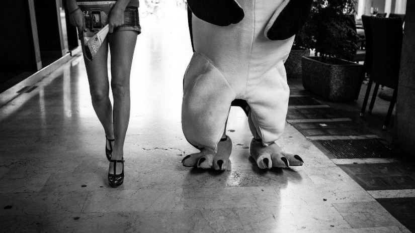 La Magia en Blanco y Negro de los Retratos Callejeros de Giulio Magnifico La Magia en Blanco y Negro de los Retratos Callejeros de Giulio Magnifico