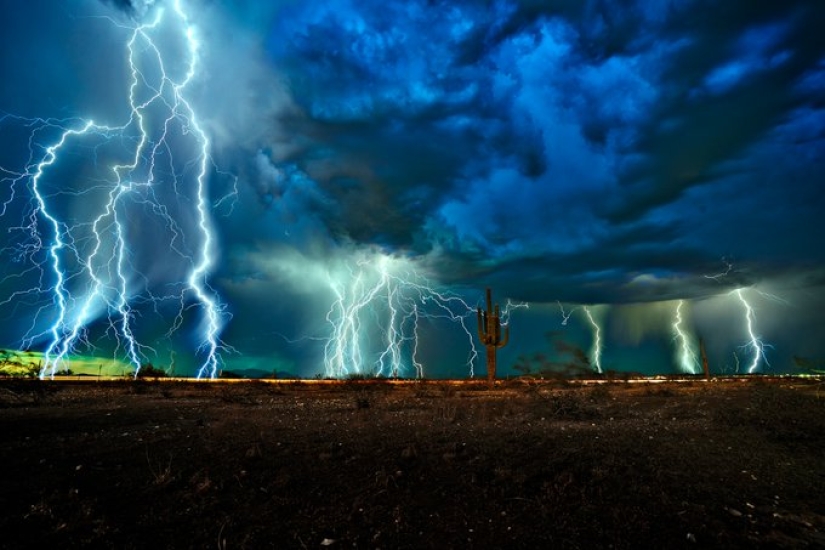 La Niña and El Niño: two natural phenomena that shape our planet's climate La Niña and El Niño: two natural phenomena that shape our planet's climate