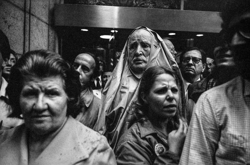 La realidad en blanco y negro de la Nueva York de los 80 en fotos de Bruce Gilden La realidad en blanco y negro de la Nueva York de los 80 en fotos de Bruce Gilden