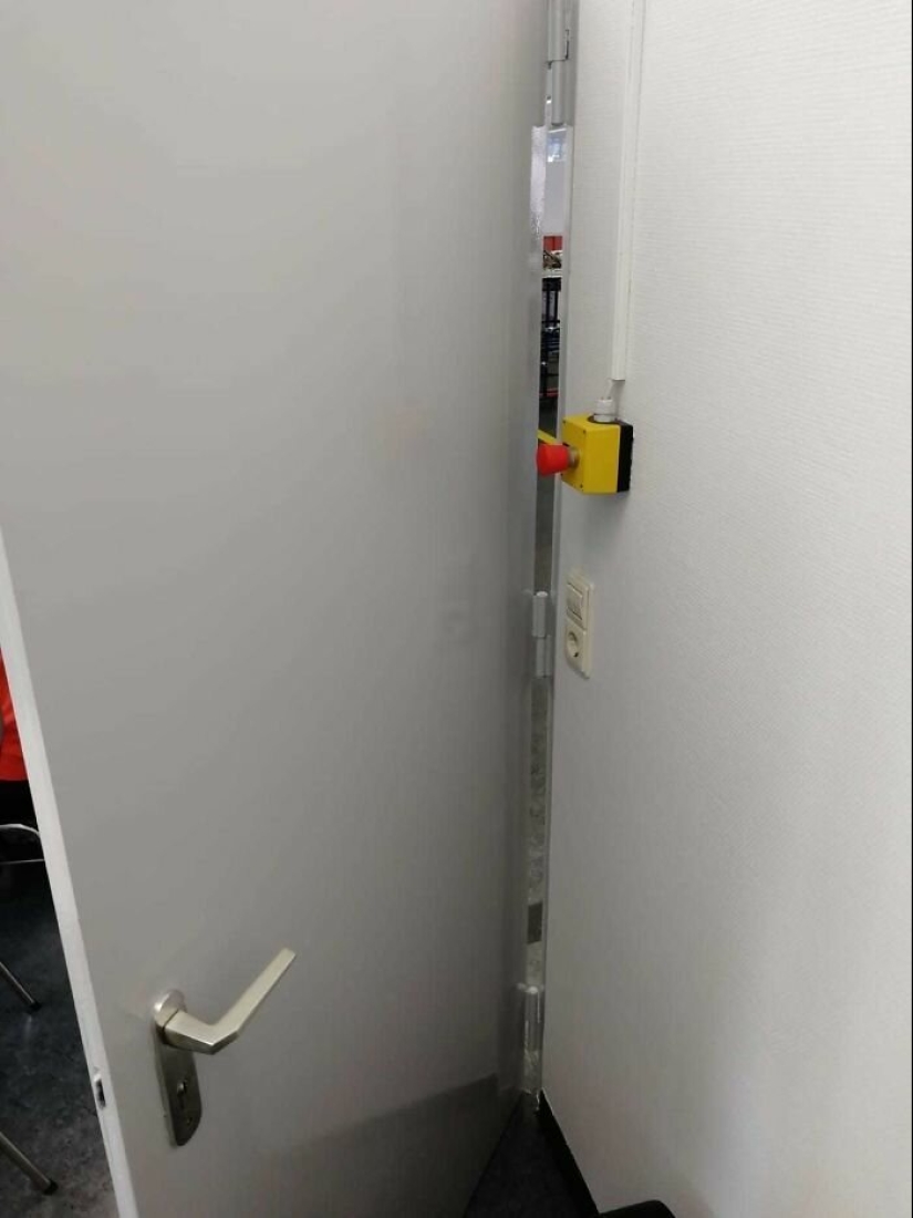 La risa y el pecado: 30 errores épicos de los aspirantes a diseñadores La risa y el pecado: 30 errores épicos de los aspirantes a diseñadores