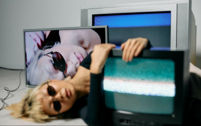 La teoría de la "Internet muerta": por qué las personas vivas abandonan la red La teoría de la "Internet muerta": por qué las personas vivas abandonan la red