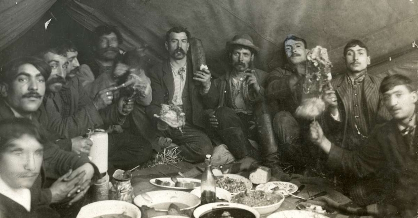 La vida de los gitanos en Europa antes de la Segunda Guerra Mundial La vida de los gitanos en Europa antes de la Segunda Guerra Mundial