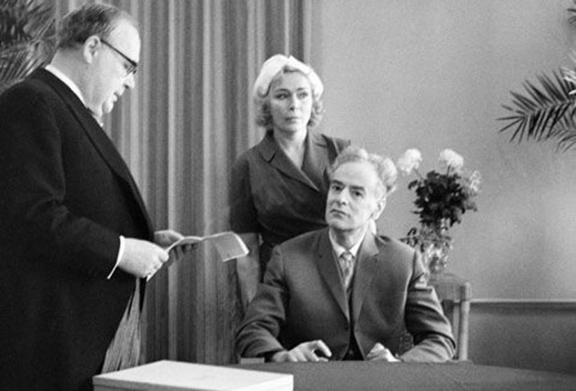 La vida secreta del académico Landau: por qué la esposa del genio exhibió lo más íntimo La vida secreta del académico Landau: por qué la esposa del genio exhibió lo más íntimo