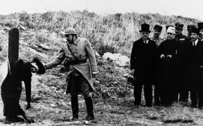 Las 14 oficiales de inteligencia femeninas más bellas de la historia Las 14 oficiales de inteligencia femeninas más bellas de la historia