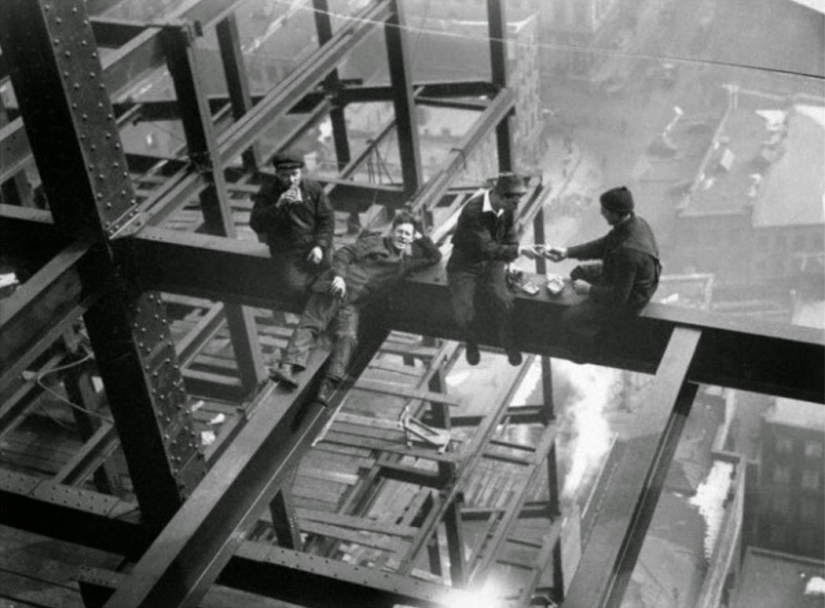 Legendary photographer Charles Clyde Ebbets Legendary photographer Charles Clyde Ebbets