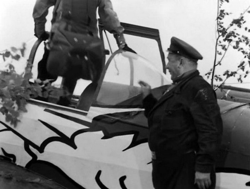 Leyenda del cine: "Solo los ancianos van a la batalla" Leyenda del cine: "Solo los ancianos van a la batalla"