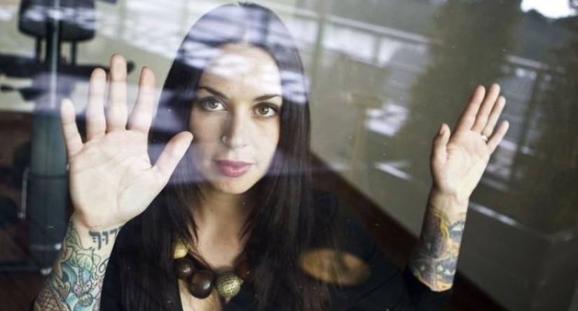 Life in a modern harem: revelations of a former concubine of an oil prince Life in a modern harem: revelations of a former concubine of an oil prince