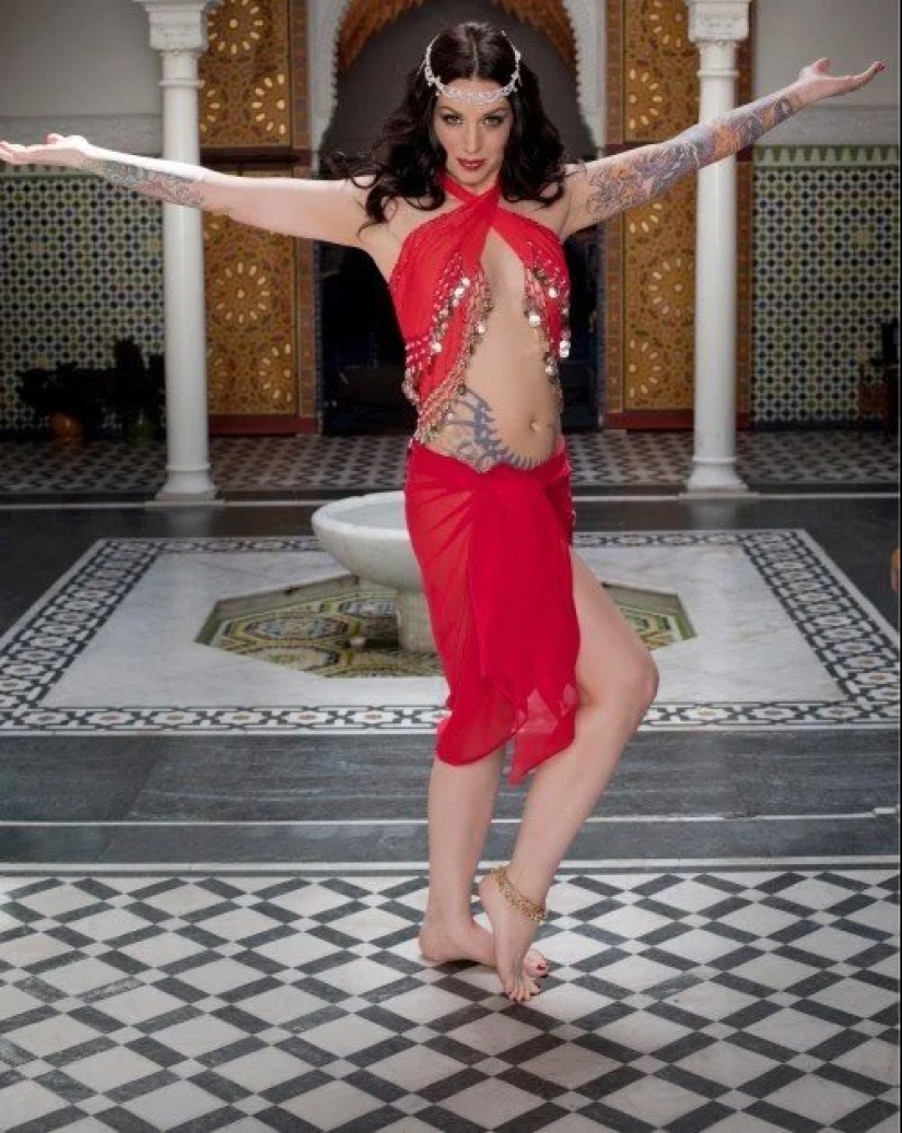 Life in a modern harem: revelations of a former concubine of an oil prince Life in a modern harem: revelations of a former concubine of an oil prince