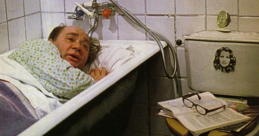 Life in the style of "smart" or How to make a coffee while sitting on the toilet Life in the style of "smart" or How to make a coffee while sitting on the toilet