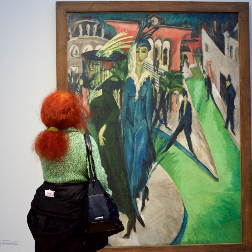 Life repeats art: an Austrian takes photos of museum visitors who "coincided" with the paintings