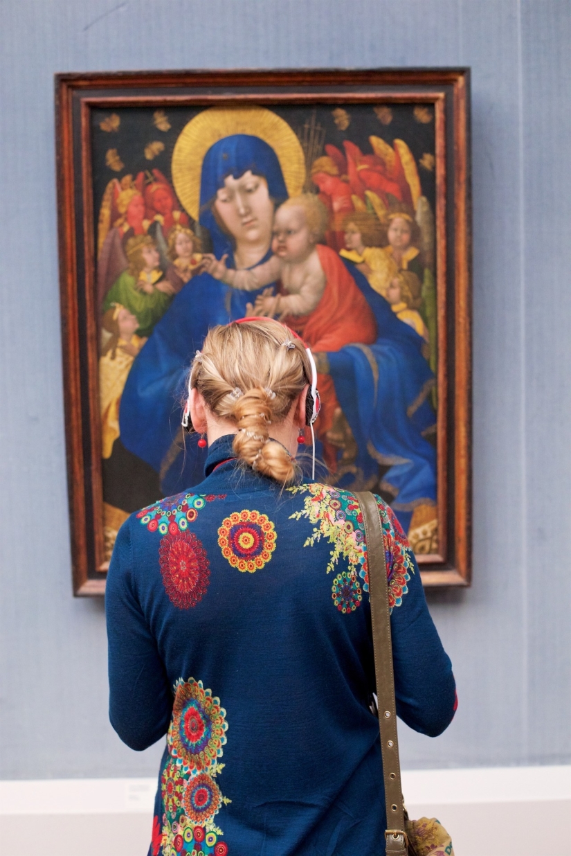 Life repeats art: an Austrian takes photos of museum visitors who "coincided" with the paintings