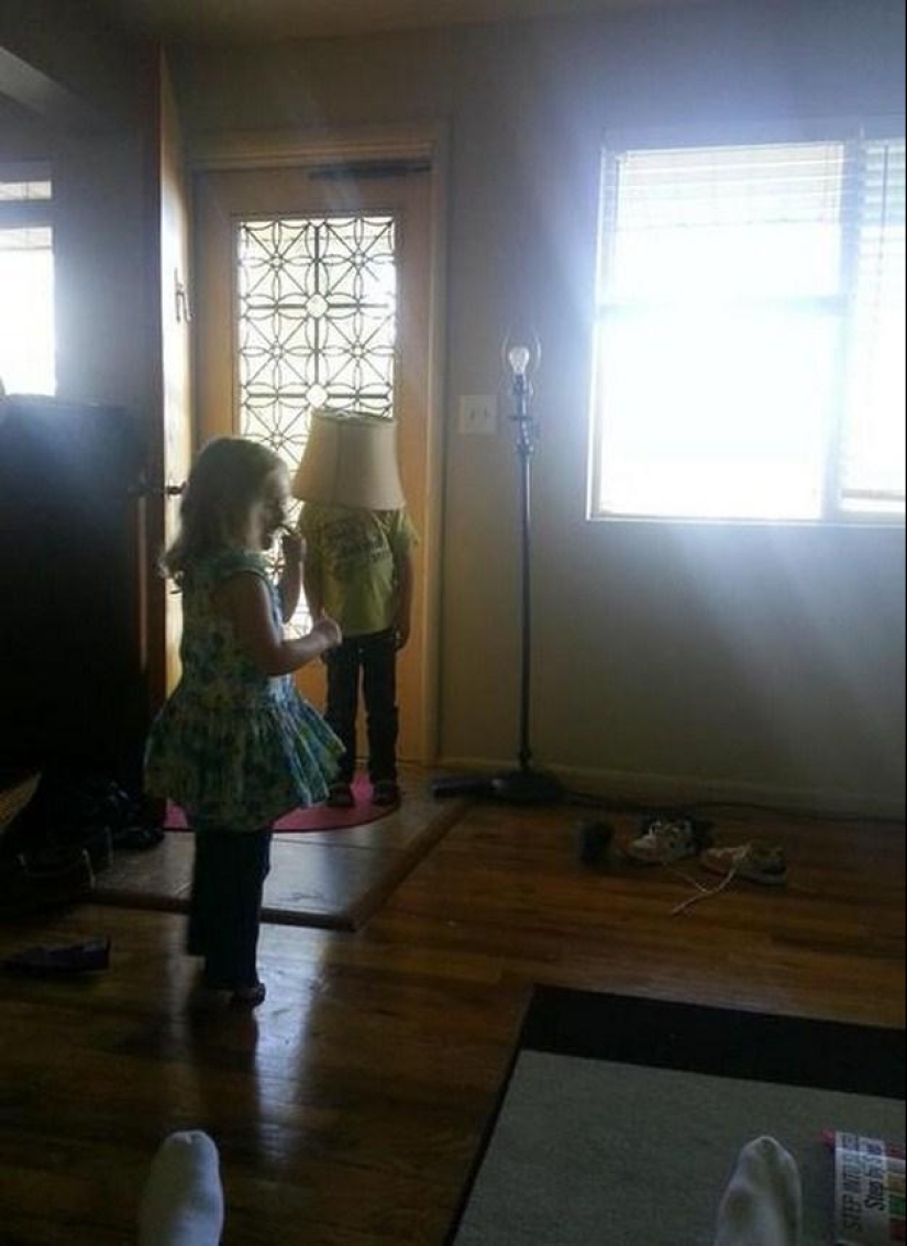 Little champions of the game of hide and seek