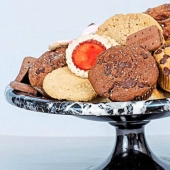 Lo que comemos: una mujer británica ha guardado dulces durante 20 años, y al menos tienen henna