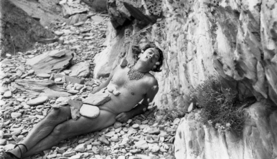 Locura doméstica: en su propia villa, Salvador Dalí no era tímido con nadie