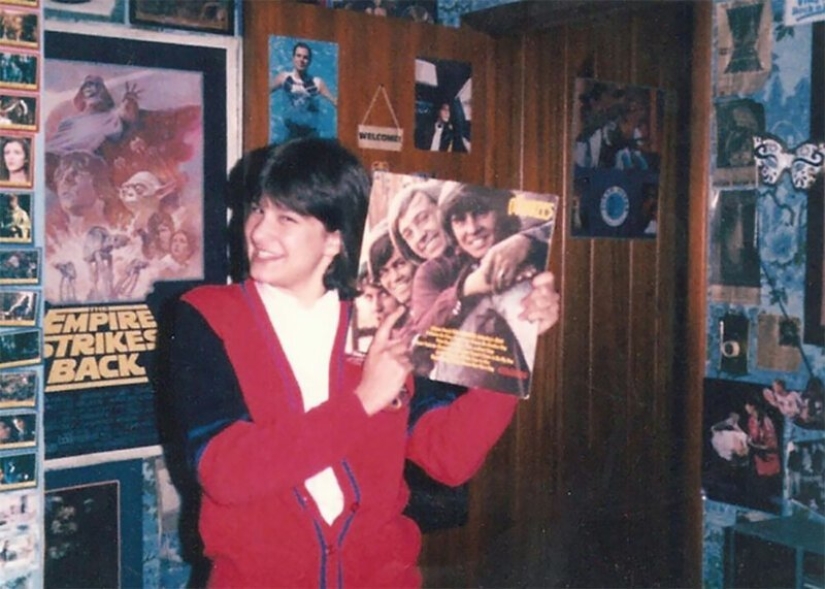 Los carteles no ocurre gran cosa: la típica habitación de un Americano de los ' 80 adolescente Los carteles no ocurre gran cosa: la típica habitación de un Americano de los ' 80 adolescente