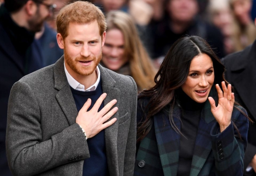 Los extraños hábitos de las estrellas del espectáculo: de comer insectos para jugar con las muñecas Barbie Los extraños hábitos de las estrellas del espectáculo: de comer insectos para jugar con las muñecas Barbie