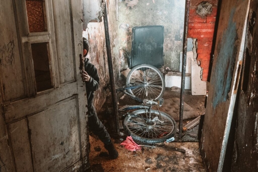 Los niños del gueto y sus sueños: imágenes impactantes de Trebišov Los niños del gueto y sus sueños: imágenes impactantes de Trebišov