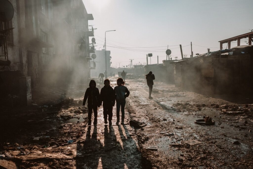 Los niños del gueto y sus sueños: imágenes impactantes de Trebišov Los niños del gueto y sus sueños: imágenes impactantes de Trebišov