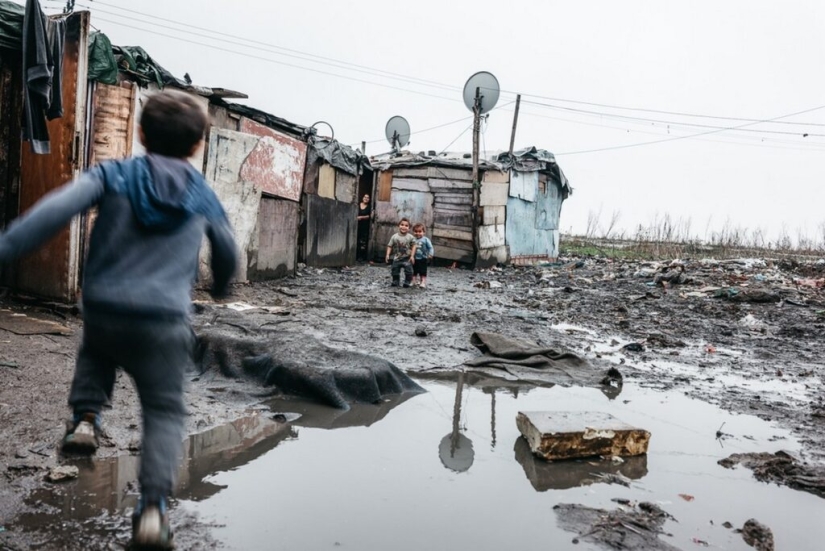 Los niños del gueto y sus sueños: imágenes impactantes de Trebišov Los niños del gueto y sus sueños: imágenes impactantes de Trebišov
