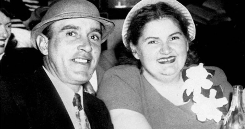 Love to Death: How a Couple Killed Lonely Women Love to Death: How a Couple Killed Lonely Women