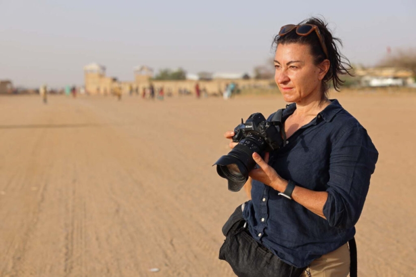"Love + War" by photographer Lynsey Addario: A story about living and working alongside death "Love + War" by photographer Lynsey Addario: A story about living and working alongside death