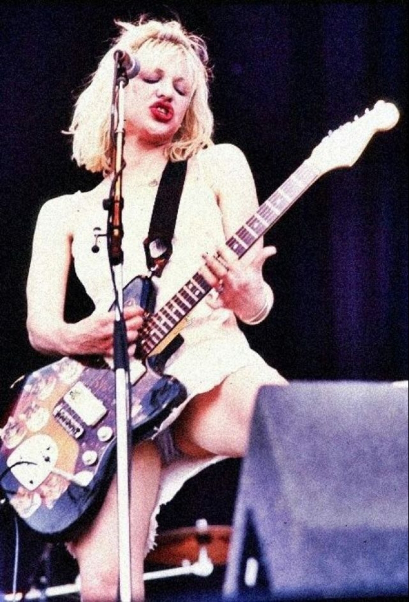 LSD a los 6, striptease y teología: cómo era la juventud de Courtney Love, la escandalosa musa de Kurt Cobain