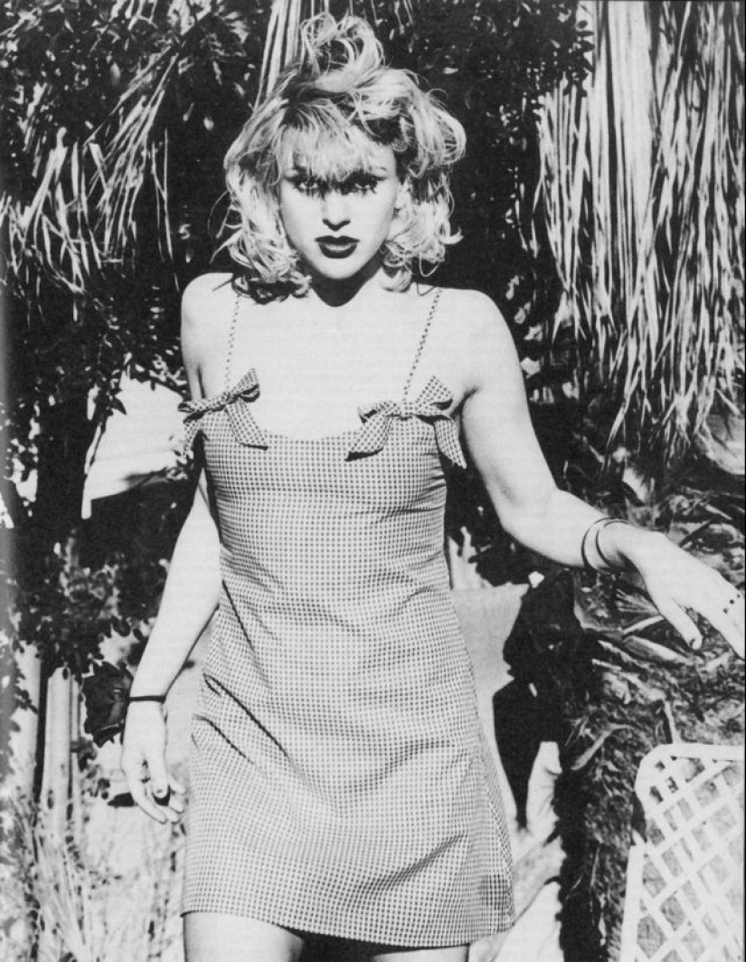 LSD at 6, striptease and theology: how was the youth of Courtney Love, the scandalous muse of Kurt Cobain