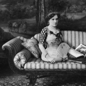 Mademoiselle Gabriel: la historia de una encantadora “mitad mujer”