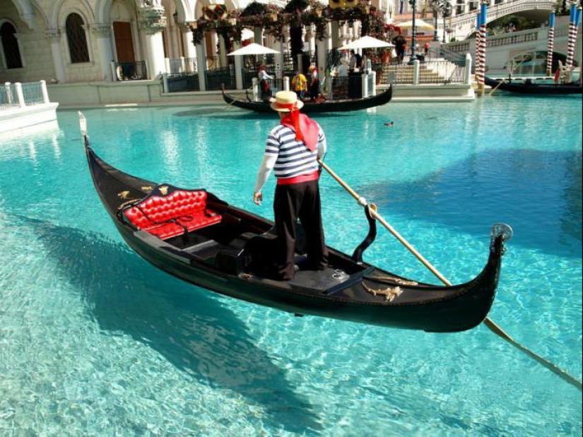 Mandopop, estola y 10 palabras más decentes que suenan muy indecentes Mandopop, estola y 10 palabras más decentes que suenan muy indecentes