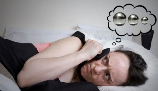 Materiales no clasificados: ¿Quién hace rodar bolas de acero en nuestras casas por la noche?