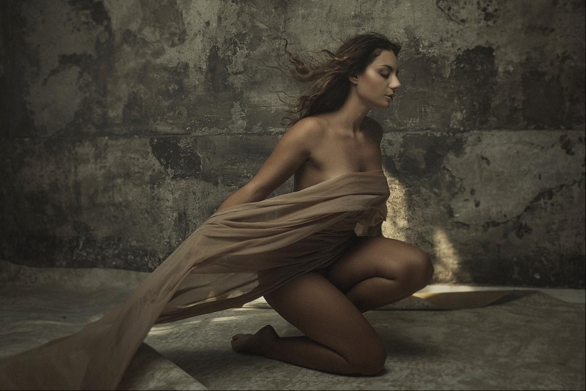 Matilda Oscar: blurring the lines between photography and painting Matilda Oscar: blurring the lines between photography and painting