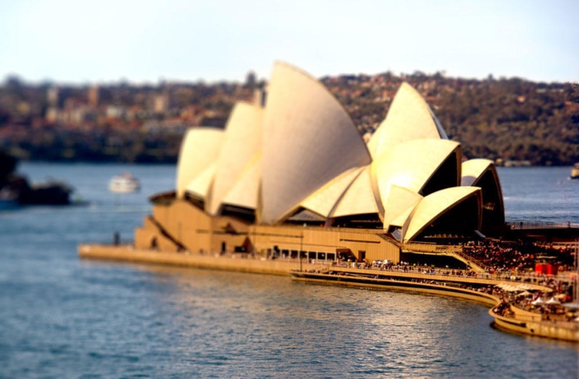 "Miniaturización" de megaciudades por Ben Thomas