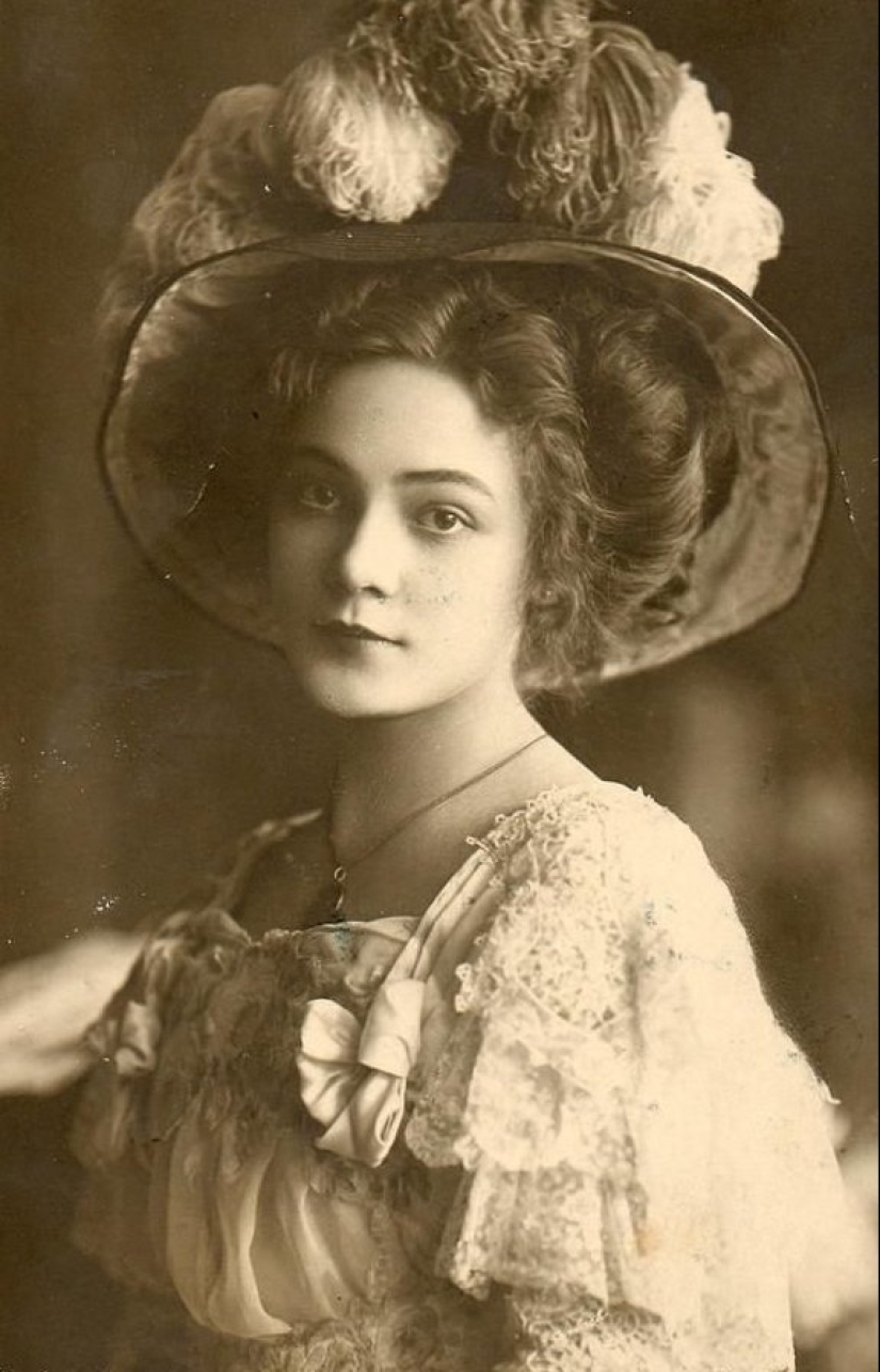 Miss "Russian colony": how emigration chose their beauty Queens Miss "Russian colony": how emigration chose their beauty Queens