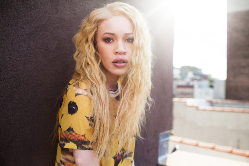 Modelos con defectos en la apariencia: fealdad o un punto culminante?