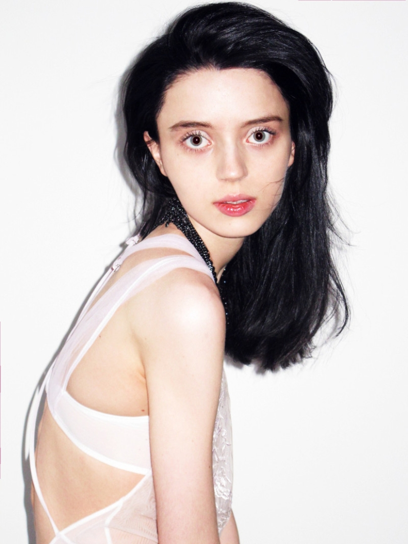 Models with defects in appearance: ugliness or a highlight? Models with defects in appearance: ugliness or a highlight?