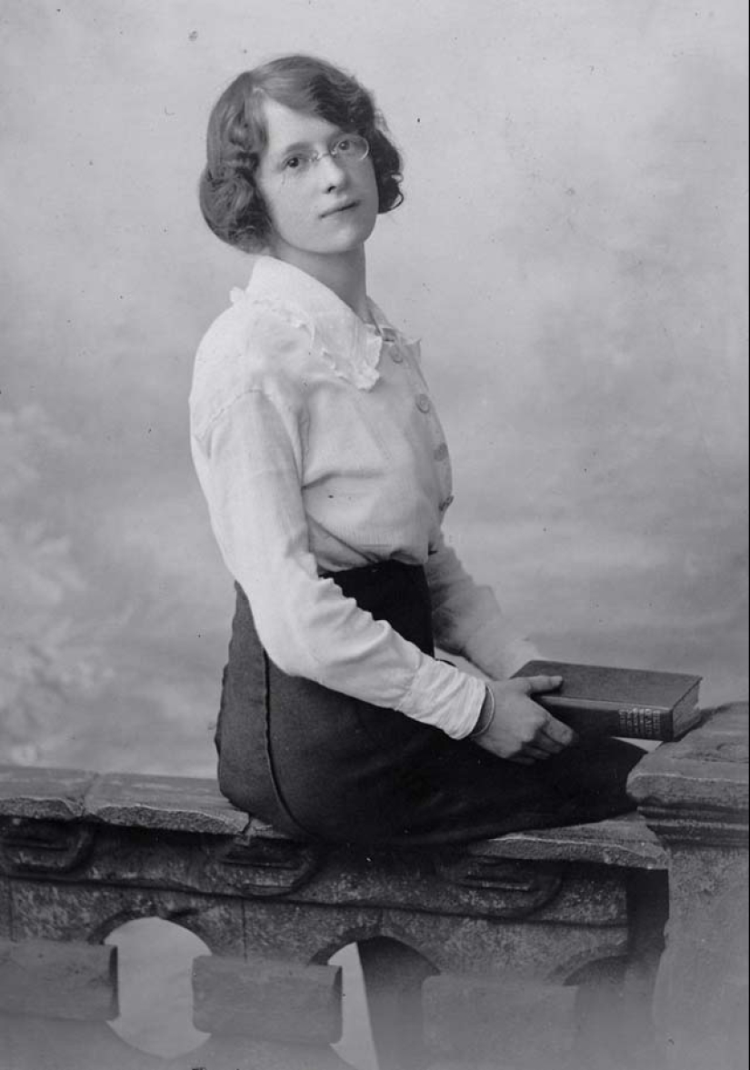 Momentos del pasado: ¿cómo una joven de hace 100 años Momentos del pasado: ¿cómo una joven de hace 100 años