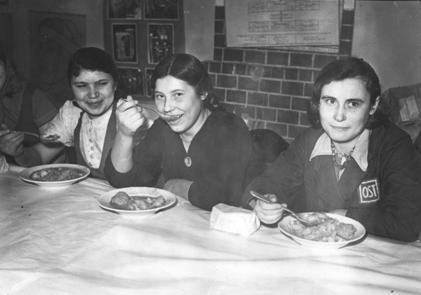 Monsters or ordinary people? What the everyday life of the Third Reich looked like Monsters or ordinary people? What the everyday life of the Third Reich looked like