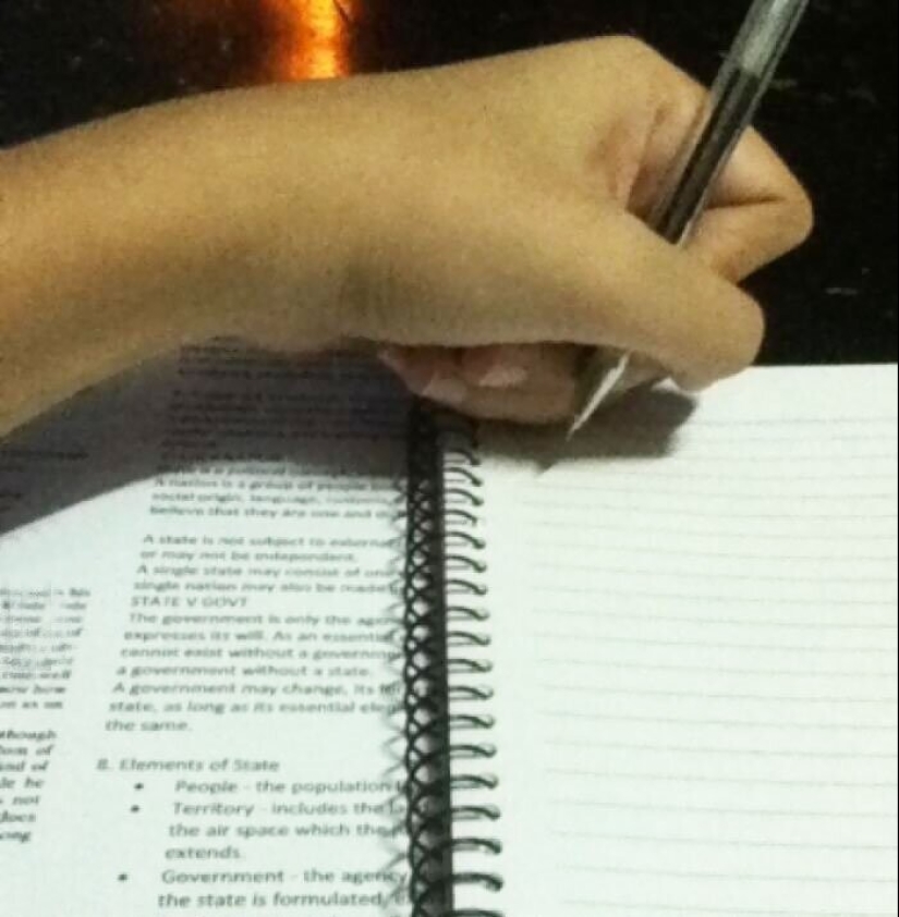 más de 20 pruebas visuales de que la vida de los zurdos está llena de pruebas más de 20 pruebas visuales de que la vida de los zurdos está llena de pruebas