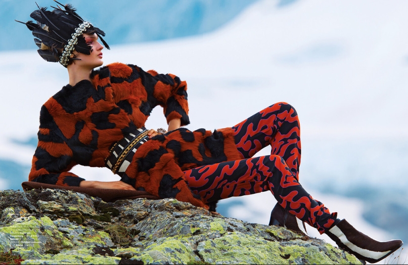 Mujeres gratis en las imágenes del brillo clásico de Hans Feuer Mujeres gratis en las imágenes del brillo clásico de Hans Feuer