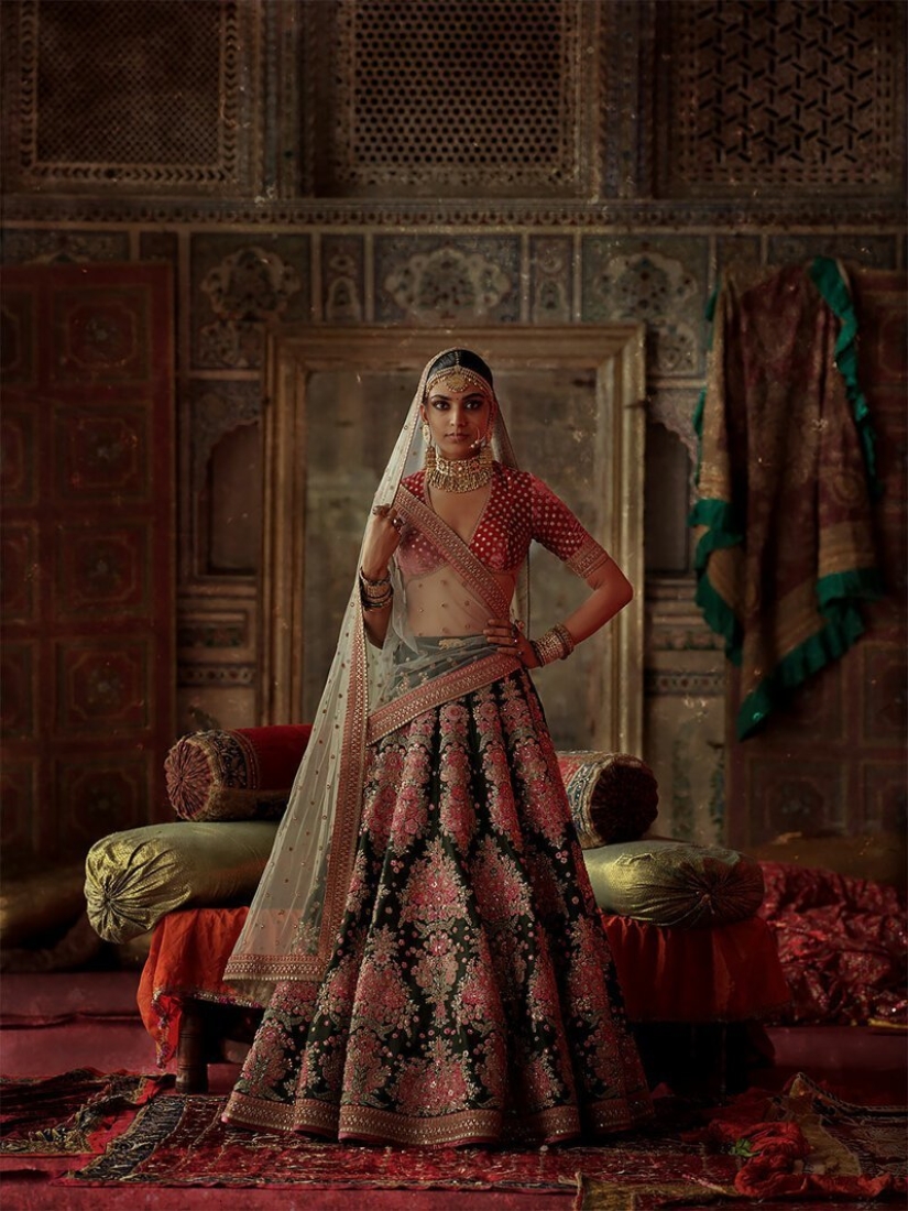 "Mumbai's history": the fusion of traditional wedding fashion India with the modern trends "Mumbai's history": the fusion of traditional wedding fashion India with the modern trends