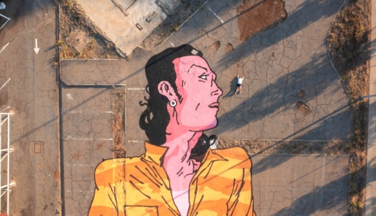 Murales gigantes en el suelo del australiano Kitt Bennett Murales gigantes en el suelo del australiano Kitt Bennett