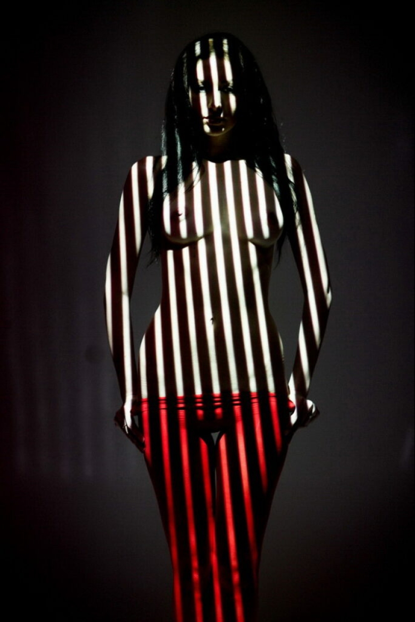 Murbo Dagldiyan, desnudo artístico altamente inteligente Murbo Dagldiyan, desnudo artístico altamente inteligente