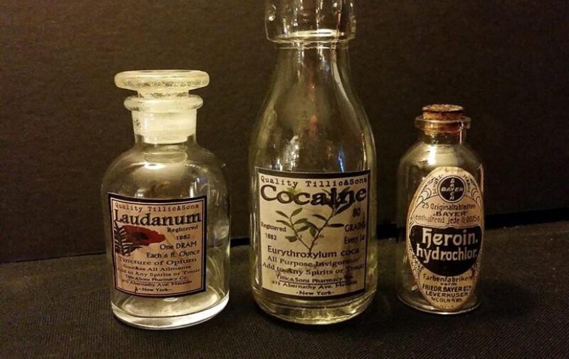 No fruit and morphine at night: Wild tips for raising Victorian children No fruit and morphine at night: Wild tips for raising Victorian children