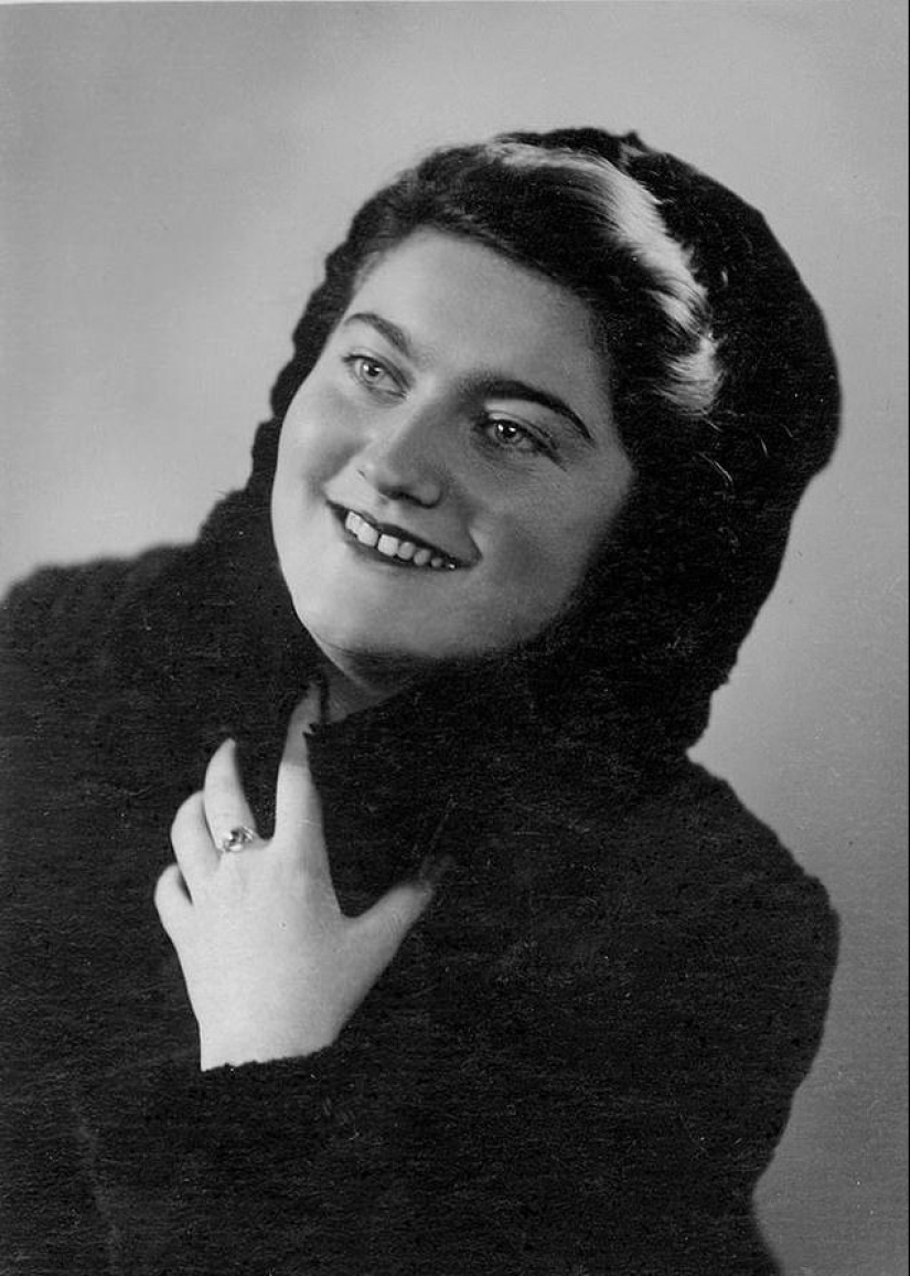 "¡ No quiero morir!": el diario de una mujer judía de 15 años asesinada en el gueto nazi ha sido encontrado "¡ No quiero morir!": el diario de una mujer judía de 15 años asesinada en el gueto nazi ha sido encontrado