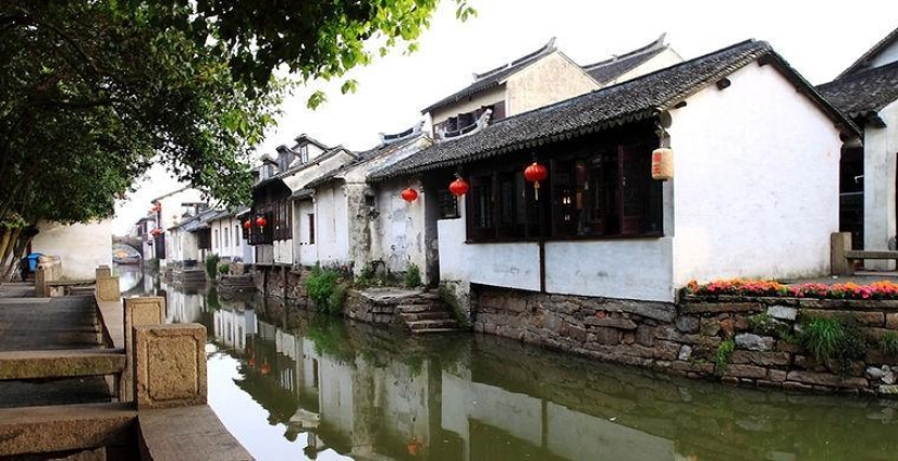 No solo Venecia: las 5 ciudades más bellas sobre el agua