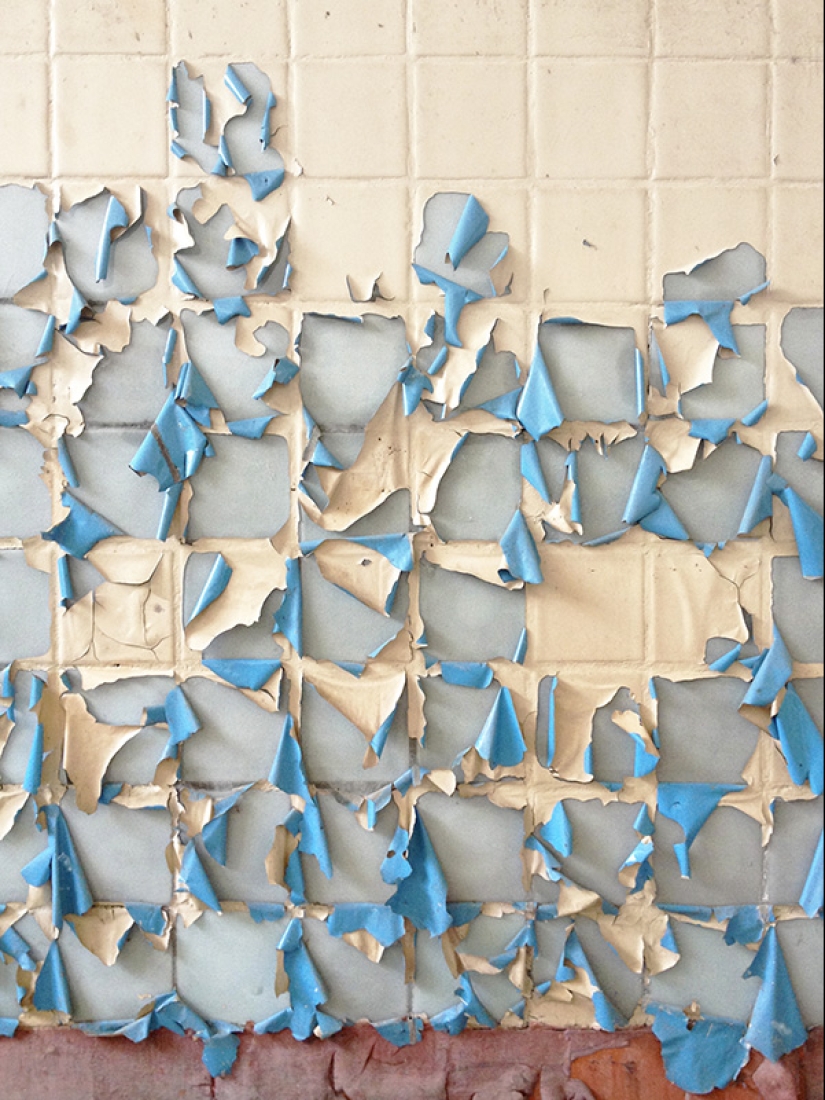 Nostalgia íntima: lo que las paredes de los apartamentos soviéticos abandonados pueden decirte Nostalgia íntima: lo que las paredes de los apartamentos soviéticos abandonados pueden decirte