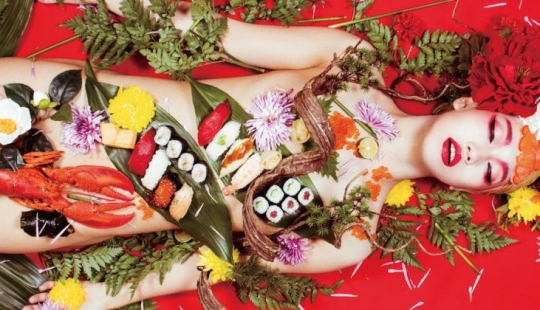 Nyotaimori: how did the tradition of eating sushi from a naked female body