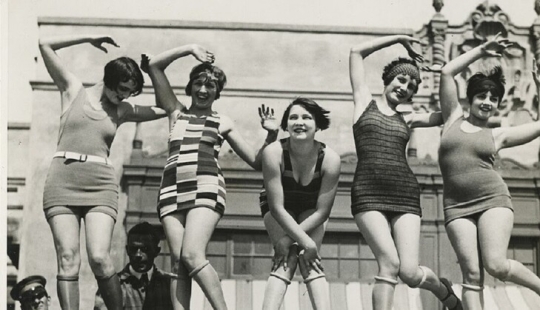 Obscene fashion of a century ago - stockings rolled up under the knee