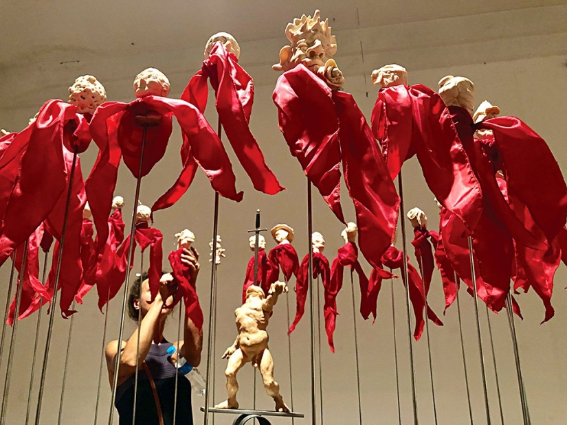 Oleg Kulik — artist, sculptor and dog-man Oleg Kulik — artist, sculptor and dog-man