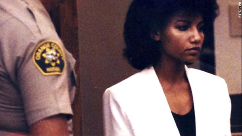 Omayma Nelson's Cannibal Thanksgiving: Sex games and barbecue from her husband Omayma Nelson's Cannibal Thanksgiving: Sex games and barbecue from her husband